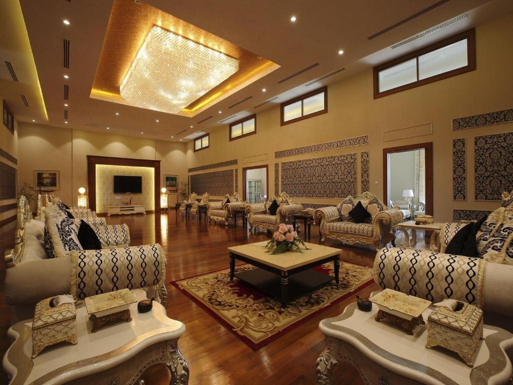 Horizon Lake View Resort Naypyidaw Buitenkant foto